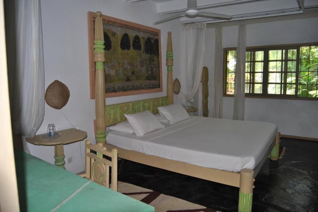 White Elephant Sea Lodge Малинди Экстерьер фото