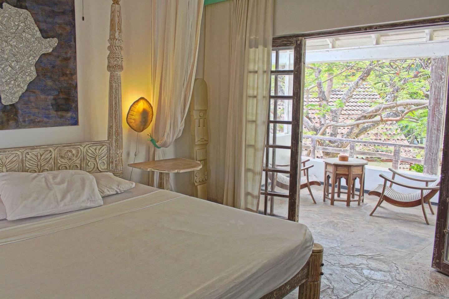 White Elephant Sea Lodge Малинди Экстерьер фото